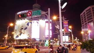 西門町でカラオケ？