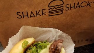 有名ハンバーガー店の茶屋町店