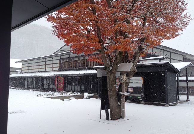 大雪の伝承工芸館