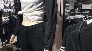 アディダス 木更津アウトレット