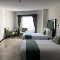 昼間は明るいが夜は暗かった客室