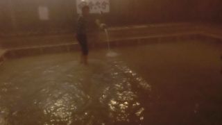 千人風呂の混浴風呂はお湯がなかった