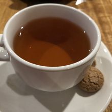 紅茶とクッキー