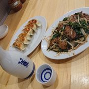 餃子の冠に誘われて