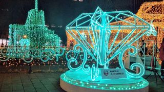 ホワイトイルミネーションが始まった「大通公園」