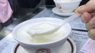 港澳義順牛奶公司 (銅鑼灣店)