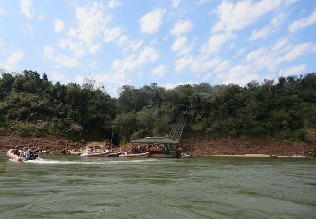 ブラジル側のボートツアー