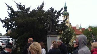 ツェルニン宮殿前の広場