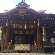 酉の市が有名な目黒の神社