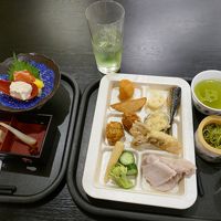 夜は食べ放題、飲み放題！