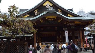 学問の神様、菅原道真を祀る天神様は、勝ち運や縁結びにも効果があるそう