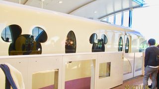 車内までミッキー尽くし