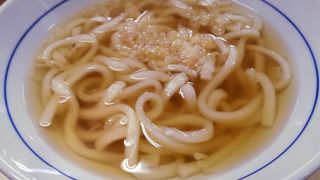 駅近くのうどんチェーン