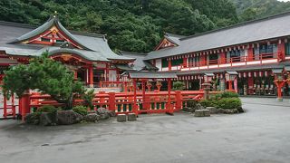 景色も神社自体もきれいです