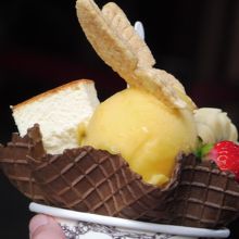 チーズケーキは結構きます