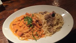 トリュフカルボナーラとトマトカルボナーラのダブルスパゲッティ！