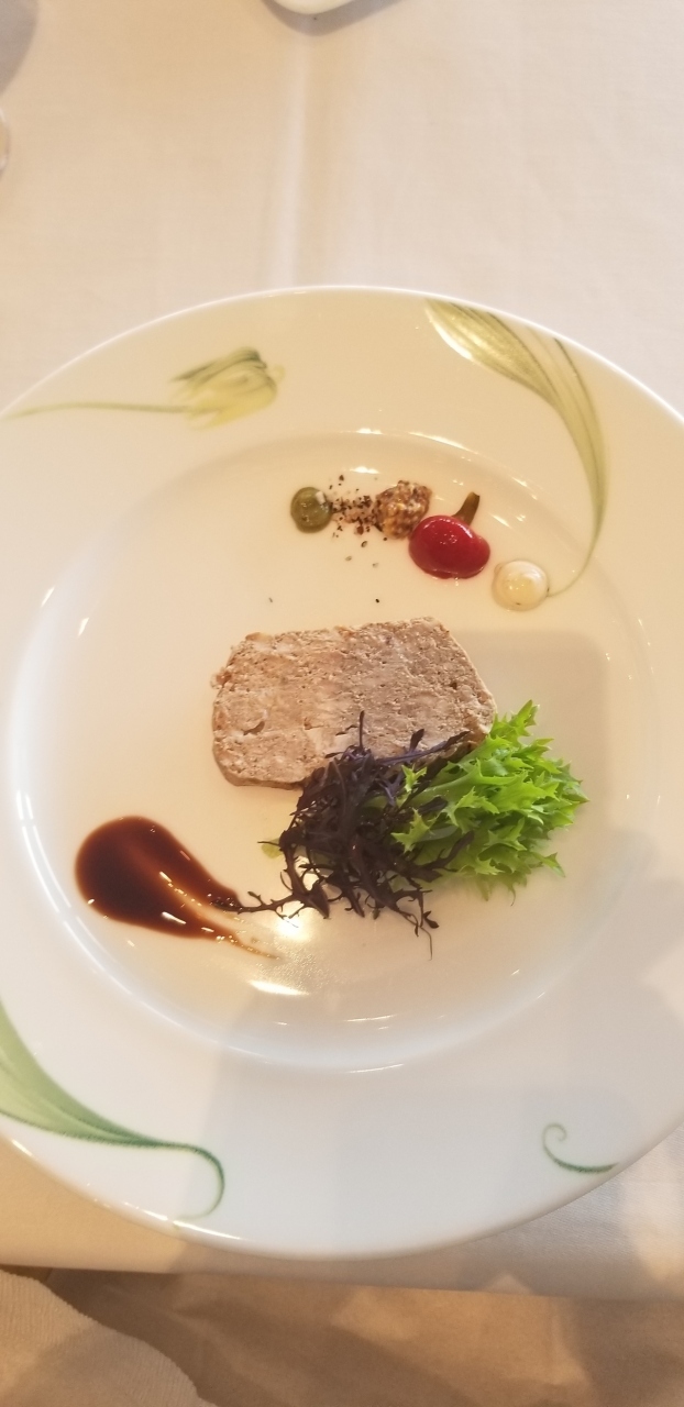 海を眺めながらの食事