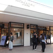 バナナリパブリックファクトリーストア