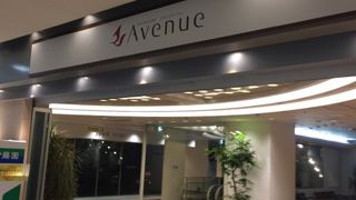 新神戸駅隣接のショッピングモール