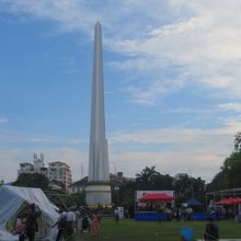 マハバンドゥーラ公園内にあります
