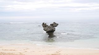 ハート岩？ハート？鳩？　なんでハート？