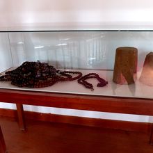 帽子が特徴的だ