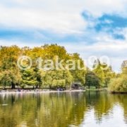 ウェストミンスター界隈からこの公園を抜けてバッキンガム宮殿へ向かいました。