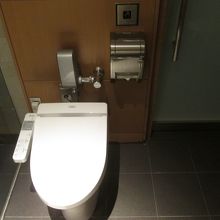 成田空港国際線 JALサクララウンジ