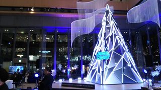 2019年はスターウォーズ風クリスマスツリーに注目