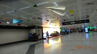 帰国時に空港にあまりにも早く着きすぎてしまったので、空港の中をウロウロ。