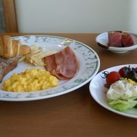 朝食は和洋バイキング