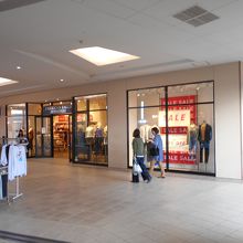 アメリカンイーグルアウトフィッターズ滋賀竜王