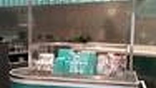 ティファニーブルーが綺麗