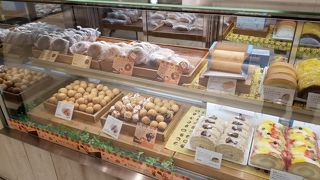 はらドーナッツ・はらロール エキュート赤羽店