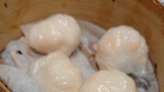 ミシェラン評価とは関係ないファストフードレベル、とても悪いサービス、不愉快な店です。