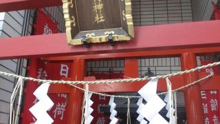 土曜日の夕方、松屋通りを歩いていたらこちらの神社が目に入ったのでお参りしました