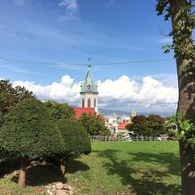 坂の途中の教会