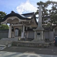 仏教の立派なお寺