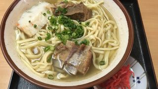 沖縄料理何でもござれ