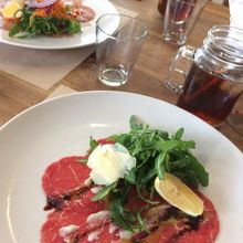 トラットリア (サヌール店)