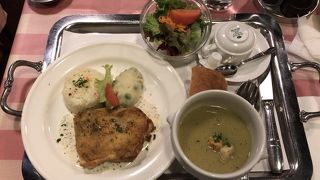 見た目も味も素敵なランチ