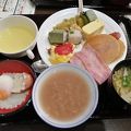 JR奈良駅に隣接していて、朝飯は本当にうまい