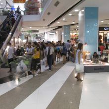 ビッグC (ラチャダムリ店)