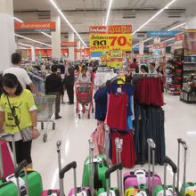 ビッグC (ラチャダムリ店)