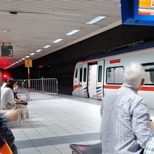 ホーム内の様子。