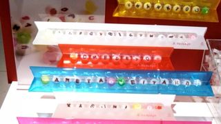 お洒落でメッセージ性のある新たなアメの世界