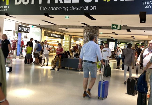 Duty Free Store Lisbon Portela Airport