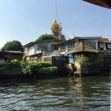 チャオプラヤ川から見える大仏様