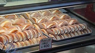 オムレットは40円！並んでいるけど回転は早い！