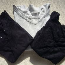 セーターとインナー２着で￥２８００